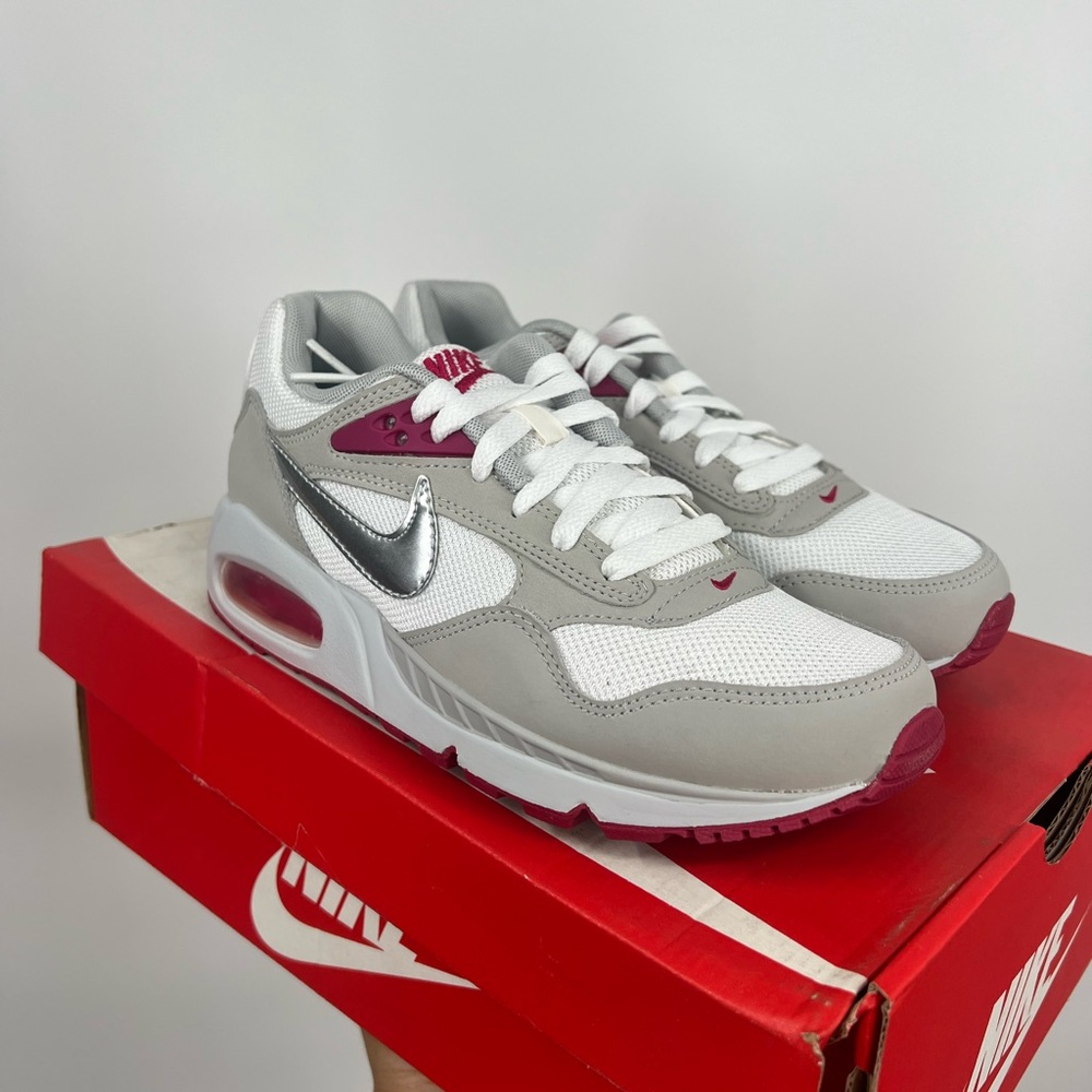 Nike Womens Air Max Correlate Size 6.5